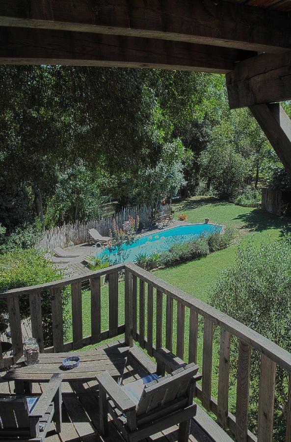 Le Moulin De Picaud Bed & Breakfast Grans Exterior photo